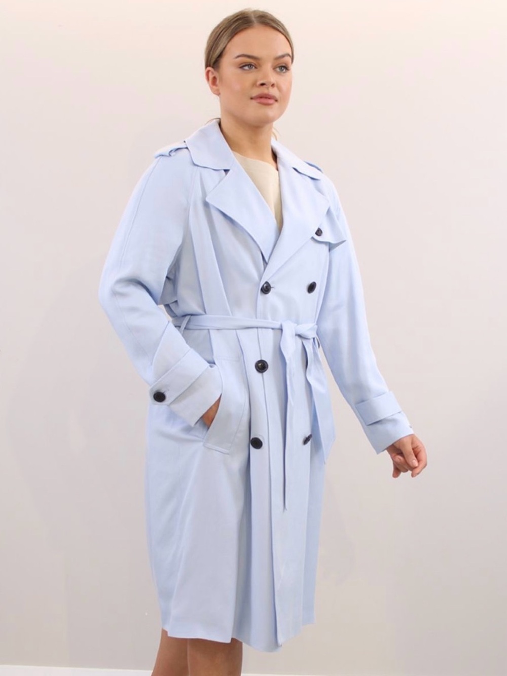 Tommy Hilfiger 100% Lyocell Light Blue Trench Coat Size 4